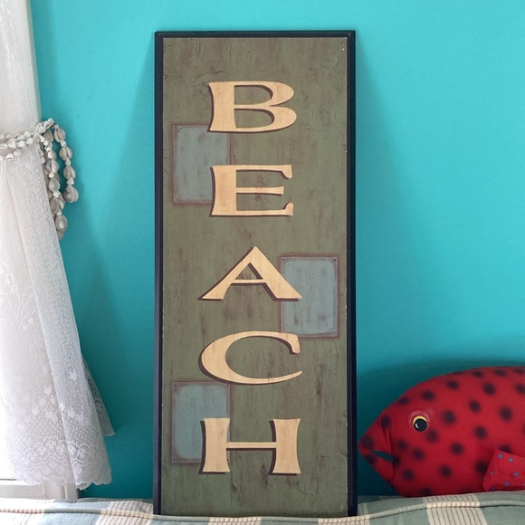 BEACH - Picture 4 of 8